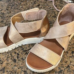 Stylish MIA Girls Sandals in Gold size 13